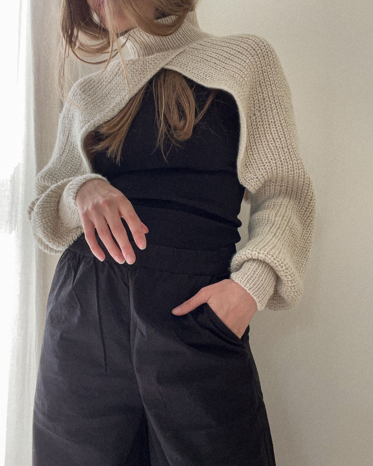 Narae Cropped Sweater