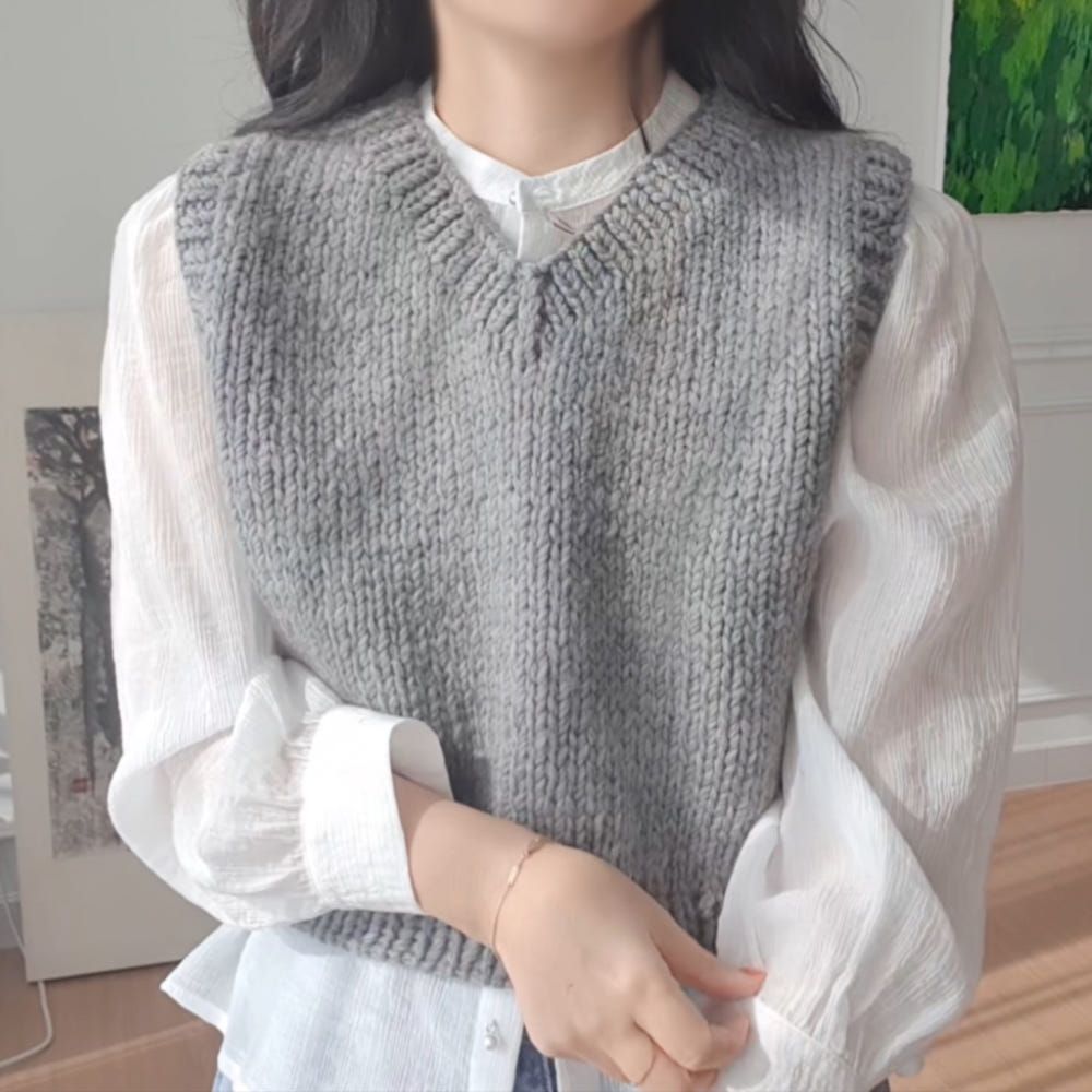 구르미 벌키 브이넥 베스트