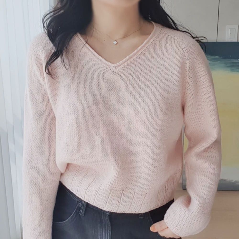 돌돌 브이넥 스웨터