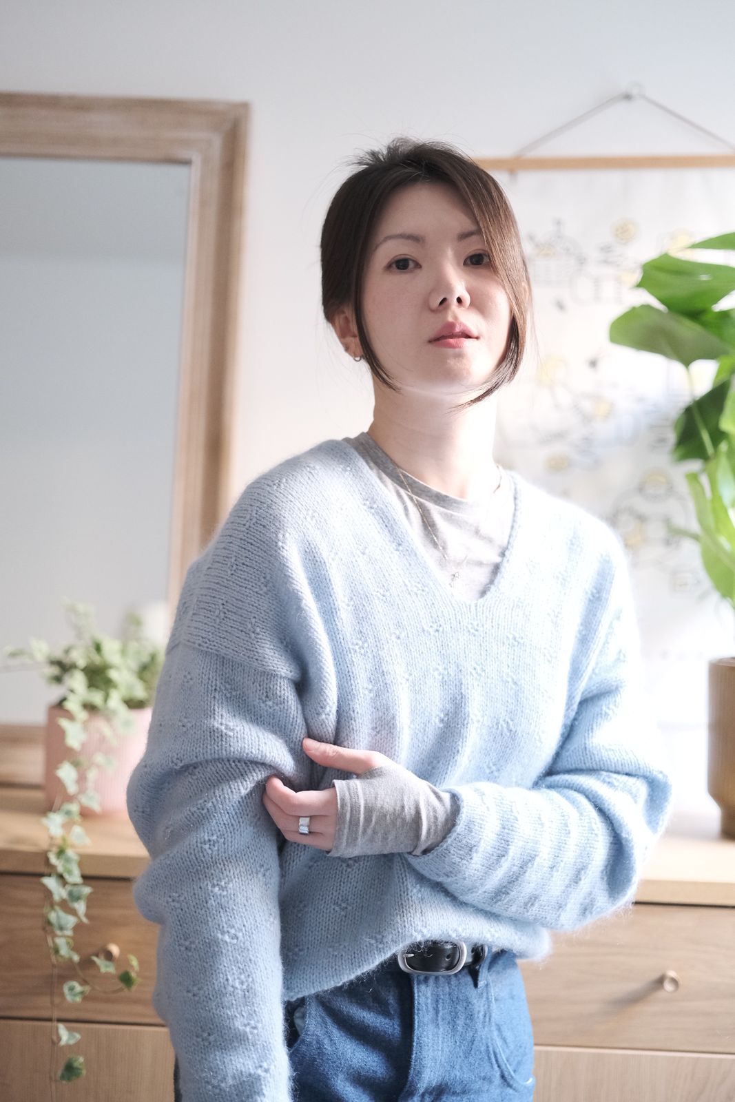 루 브이넥 스웨터