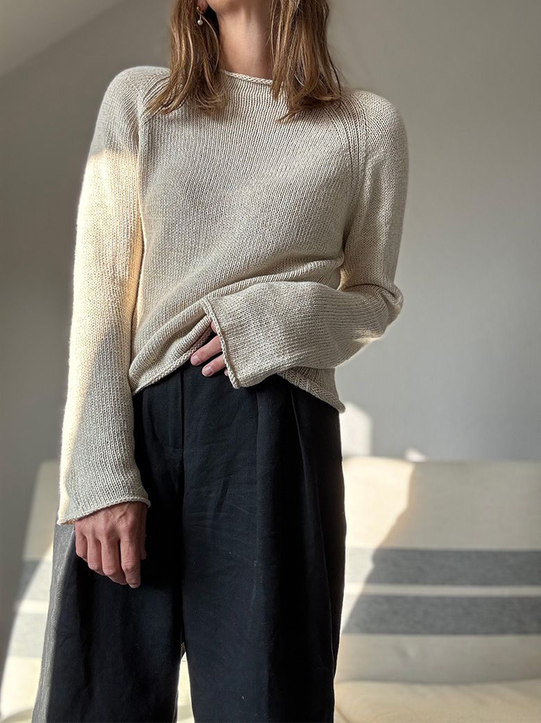 EVERYDAY_LOOP_BLOUSE