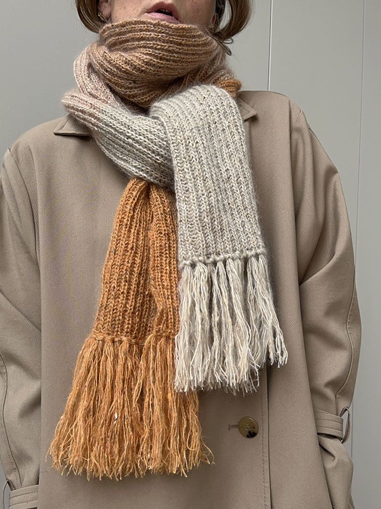 FADING_LOOP_SCARF
