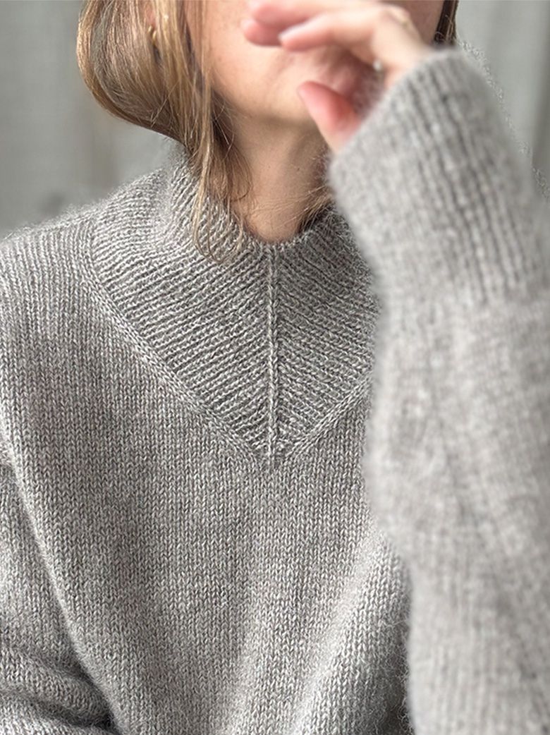 HIGH_V_LOOP_SWEATER