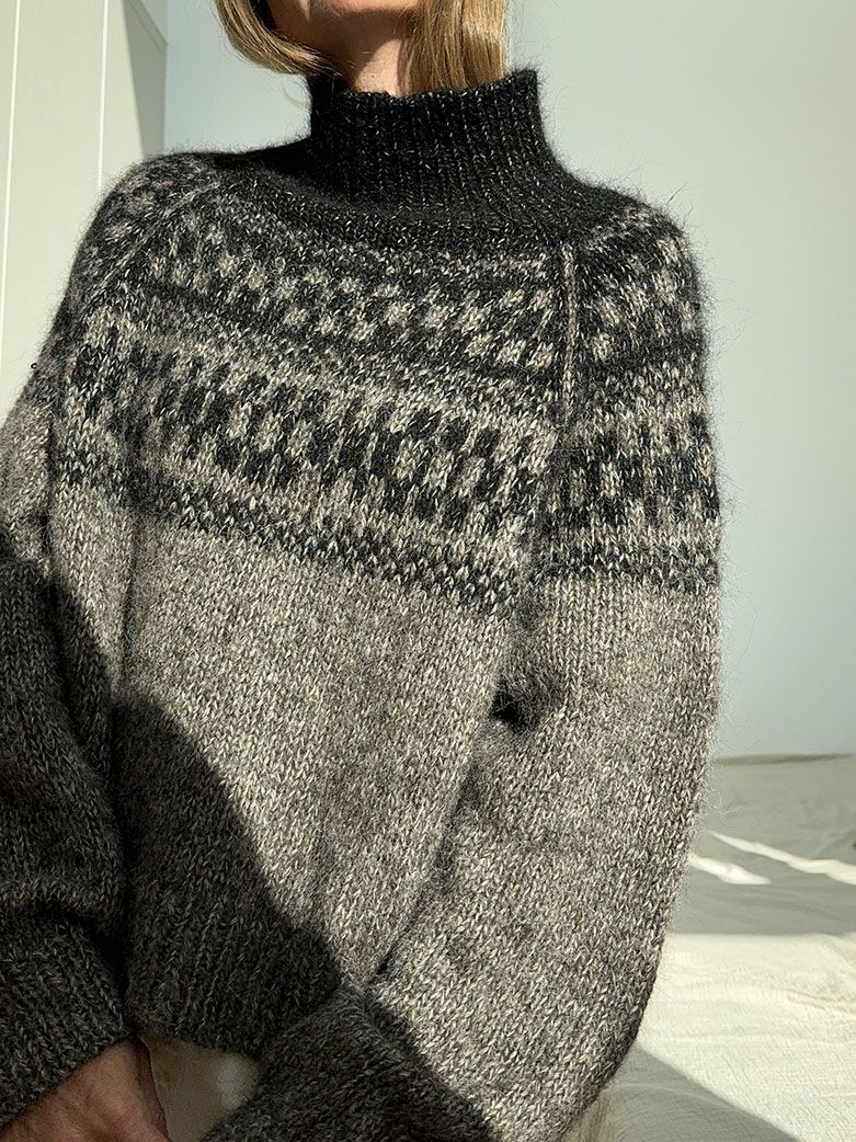 JOHA_LOOP_SWEATER