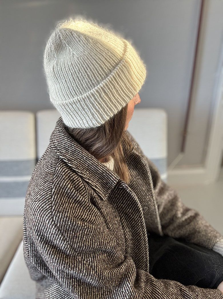 SWIRL_LOOP_BEANIE