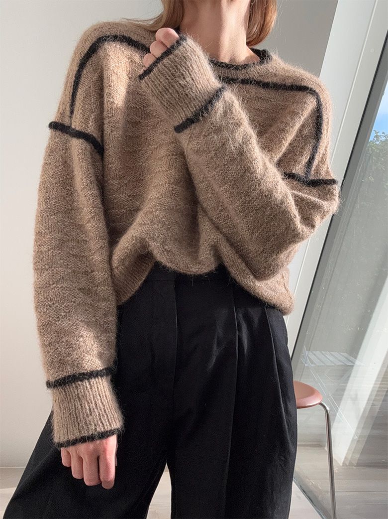 ZOE_LOOP_SWEATER