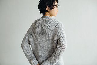 리브 변형 스웨터