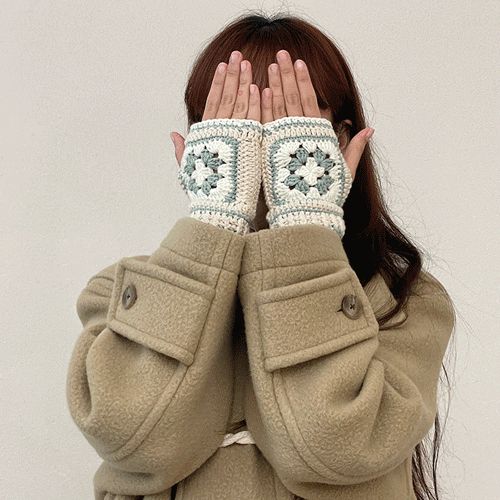 로미오 그래니 스퀘어 핸드워머