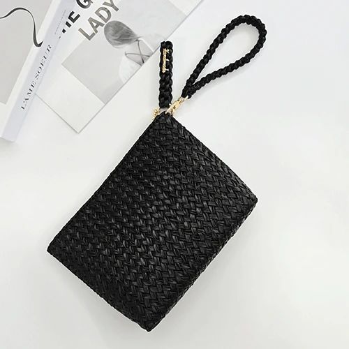 글로우 레더 시크 클러치백