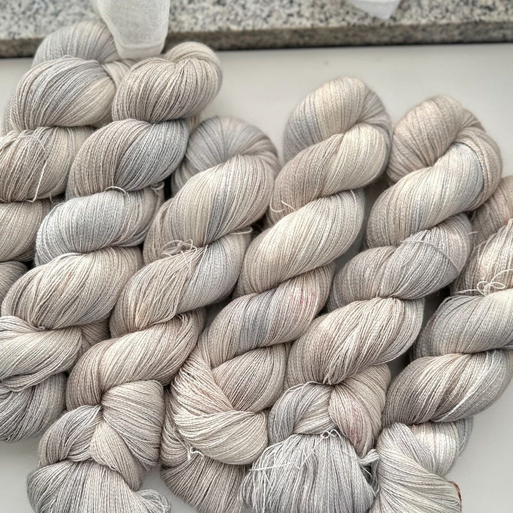 자라 Lace