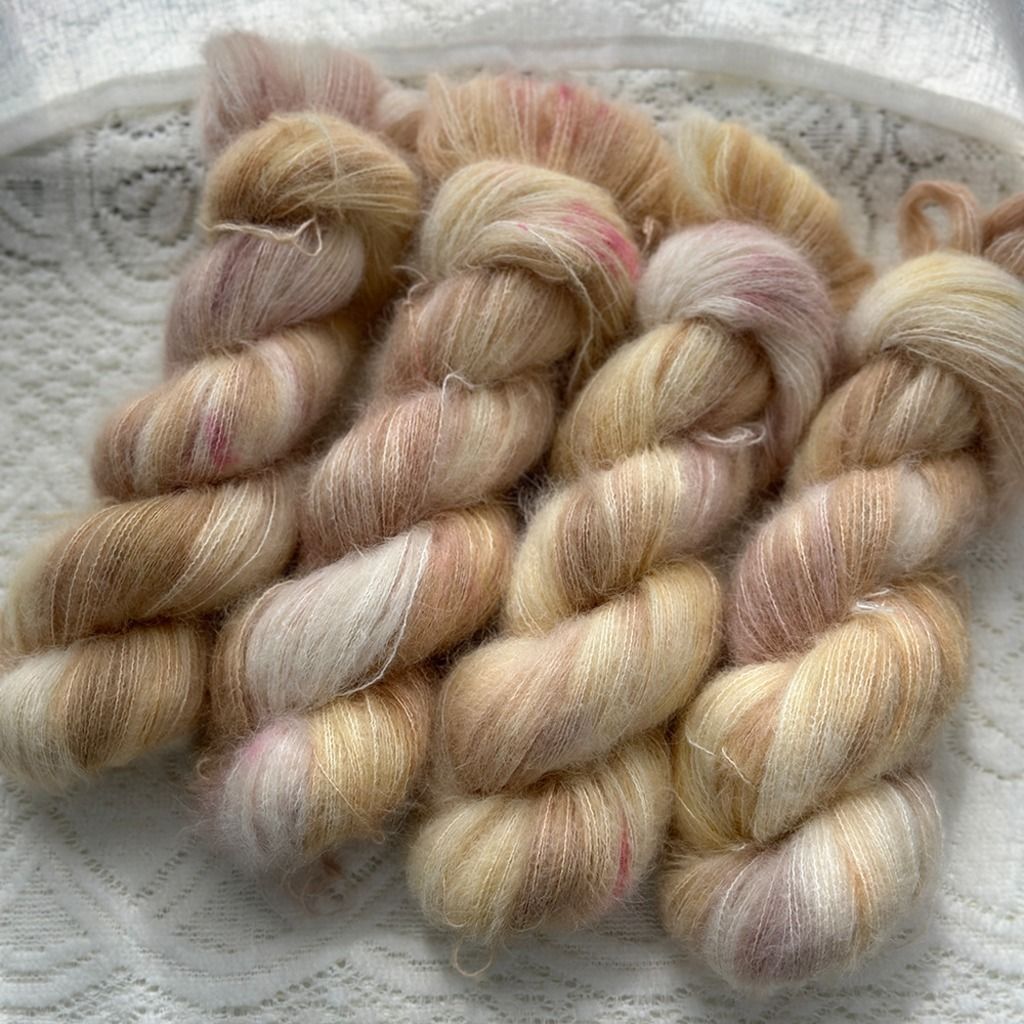 제제 Suri Silk